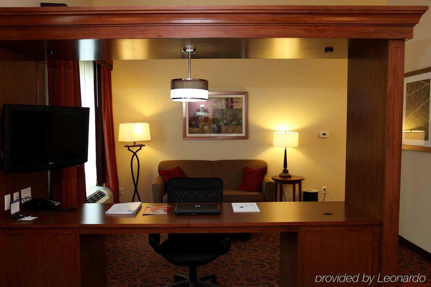 Hampton Inn & Suites Bastrop Quarto foto